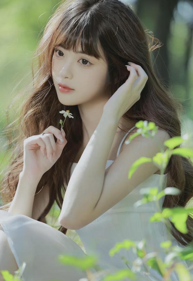 - A片欧美老版V瓦力游戏试玩A片欧美