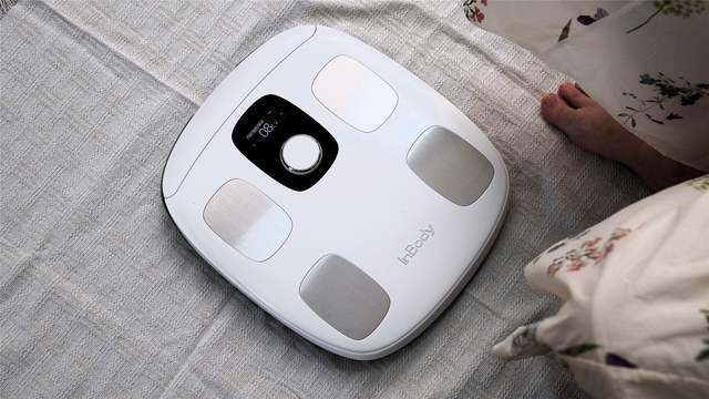 3频8电极+12项数据+97%准确率有点全面瓦力游戏试玩InBody体脂秤H30评测：(图11)